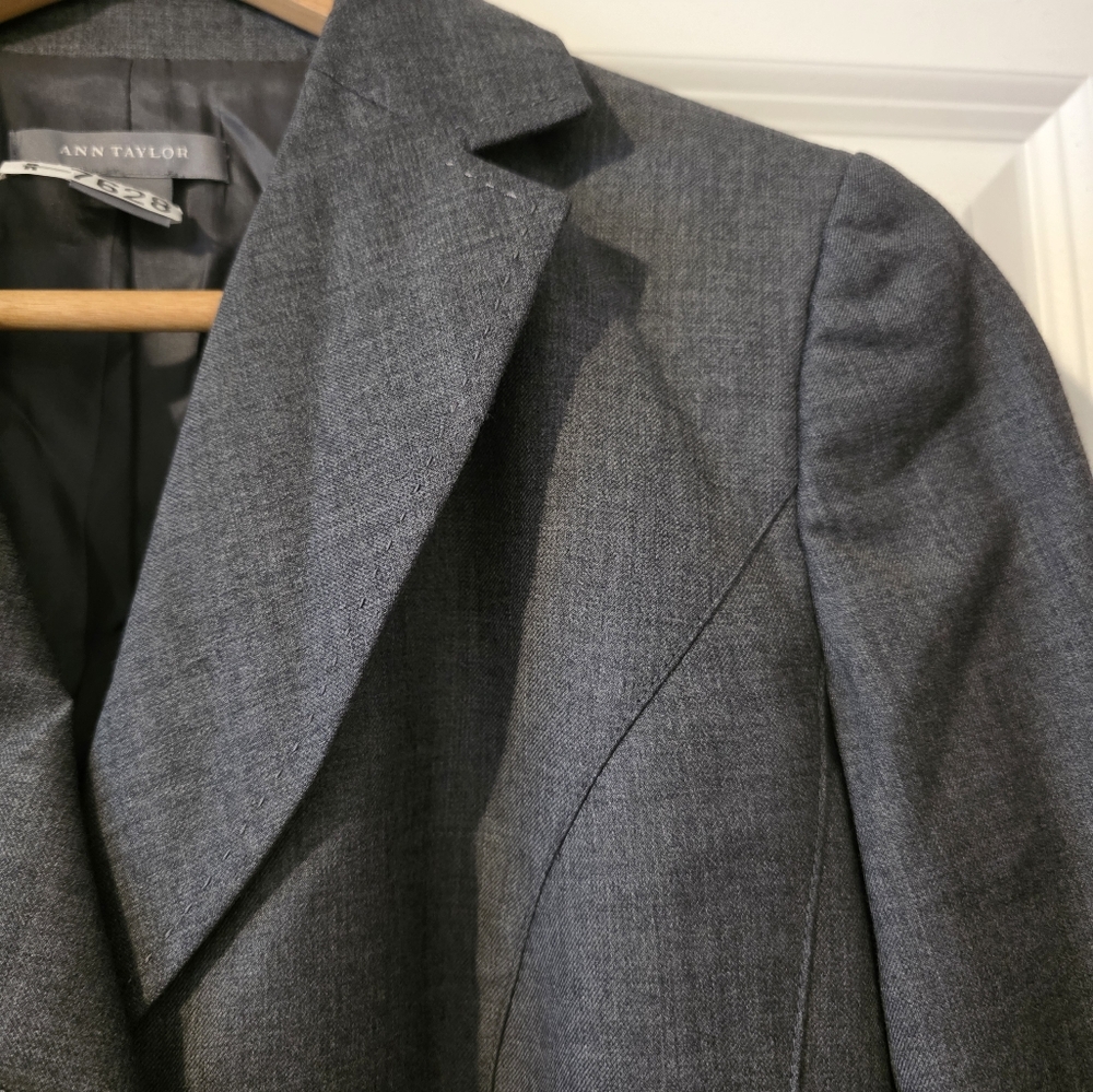 Ann Taylor Blazer 3 Button Front Gray Womens Size 0 Preppy Business Academia - Picture 3 of 9